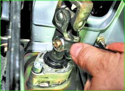 Снятие и установка рулевой колонки