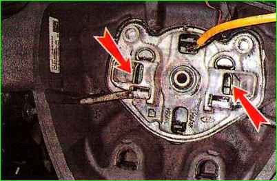 Особенности демонтажа рулевого колеса автомобиля Лада Гранта