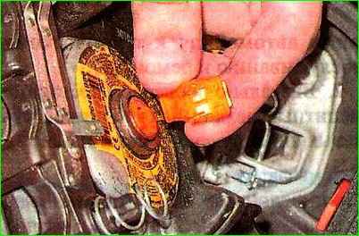 Особенности демонтажа рулевого колеса автомобиля Лада Гранта