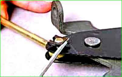 Ремонт рычага стояночного тормоза