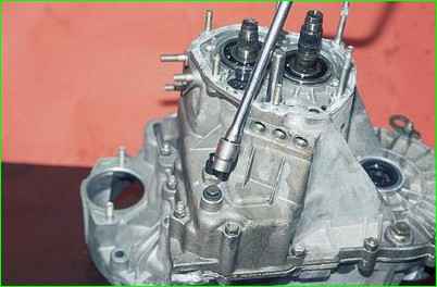 Разборка и сборка коробки передач