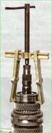 Разборка вторичного вала