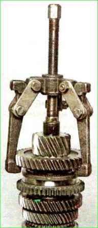 Разборка вторичного вала