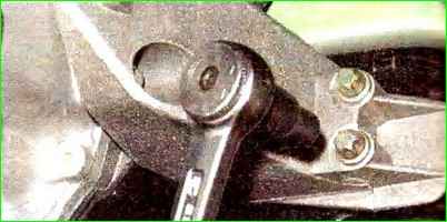 Снятие и установка коробки передач