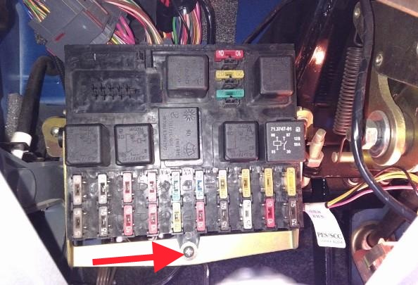 Снятие и установка монтажного блока салона УАЗ Патриот