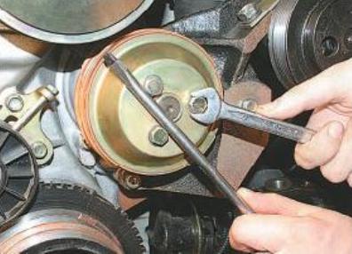 Снятие и установка насоса охлаждающей жидкости УАЗ Патриот