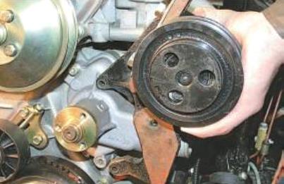 Снятие и установка насоса охлаждающей жидкости УАЗ Патриот