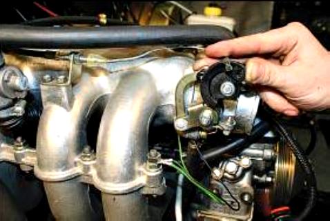 Замена прокладки впускной трубы УАЗ Патриот