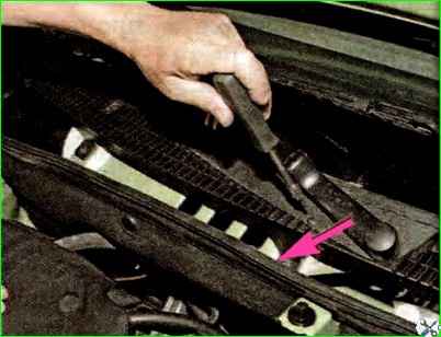 Заміна фільтруючого елемента вентиляції салону