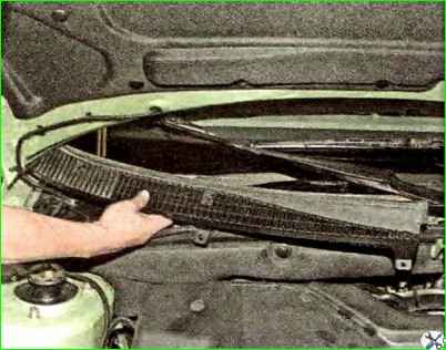 Заміна фільтруючого елемента вентиляції салону