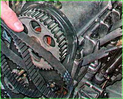 Замена ремня ГРМ с натяжным роликом