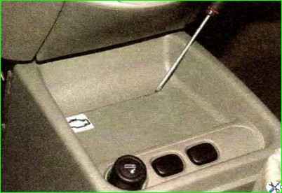 So wechseln Sie den Kraftstoffreinigungsfilter Lada Kalina