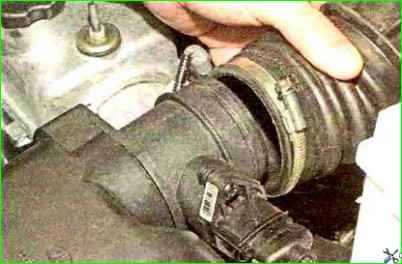 Снятие датчика массового расхода воздуха