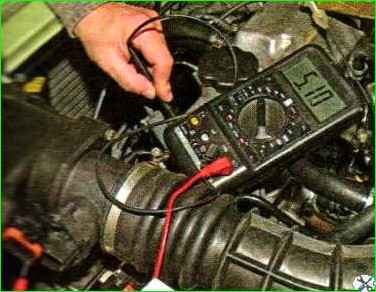 Prüfung des Schaltkreises MAF-Sensor Lada Kalina