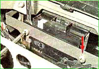 Extracción de la unidad de control del inmovilizador