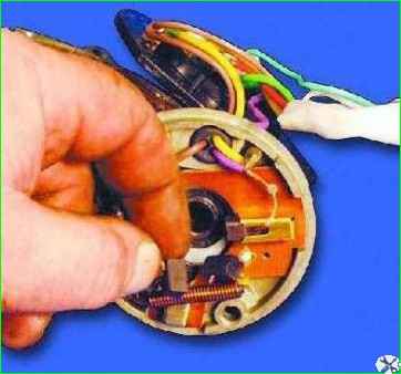 Как отремонтировать моторчик стеклоочистителя