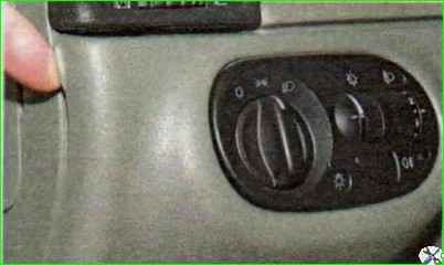 Заміна запобіжників та реле