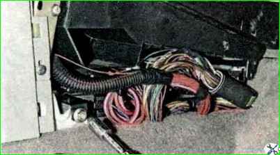 Замена предохранителей и реле