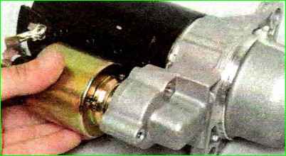 Anlasser demontieren und demontieren