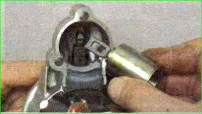 Anlasser demontieren und demontieren