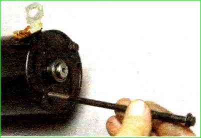 Anlasser demontieren und demontieren