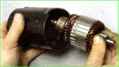 Anlasser demontieren und demontieren