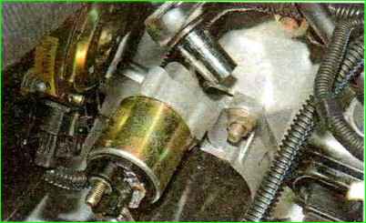 Anlasser demontieren und demontieren