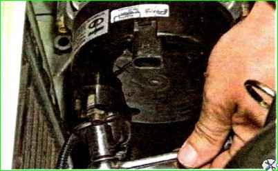 Снятие и разборка генератора