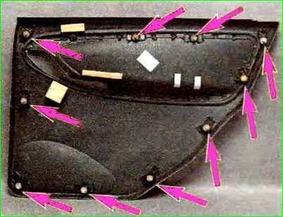 Снятие обшивки задней двери