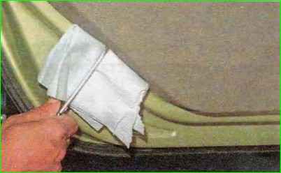 Снятие обшивки задней двери