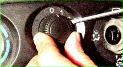 Снятие и установка панели приборов