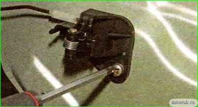 Демонтаж и монтаж наружной ручки и замка передней двери