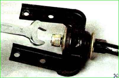 Замена растяжки и кронштейна подвески