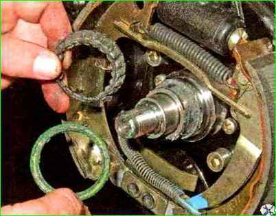 Как проверить и заменить подшипник заднего колеса