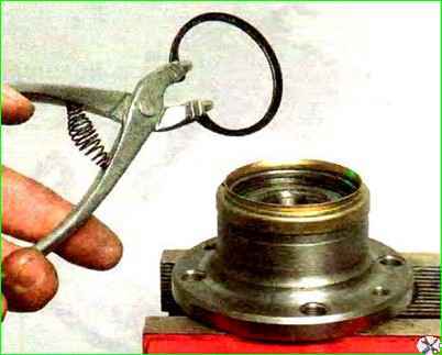 Как проверить и заменить подшипник заднего колеса