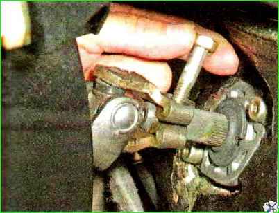 Снятие рулевой колонки с электроусилителем