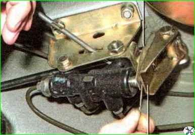 Antrieb des Druckreglers einstellen