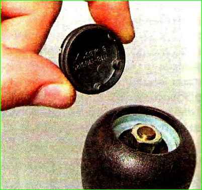 Снятие и разборка привода управления коробкой передач