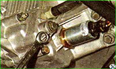 Замена соленоида блокировки включения заднего хода