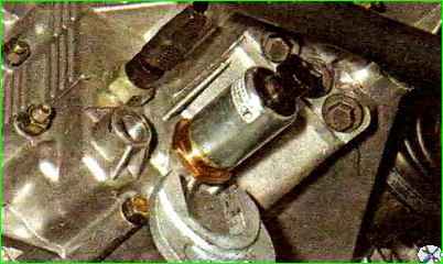 Замена соленоида блокировки включения заднего хода