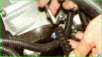 Замена троса привода сцепления