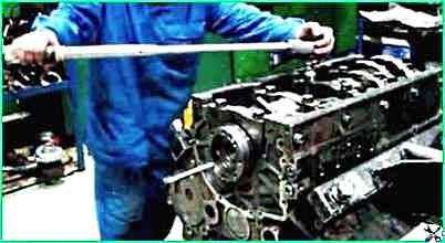 Сборка блока цилиндров дизеля КамАЗ