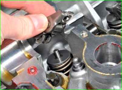 Как снять головку блока цилиндров К4М