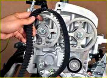 Замена ремня ГРМ двигателя К4М автомобиля Лада Ларгус