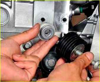 Замена ремня ГРМ двигателя К4М автомобиля Лада Ларгус