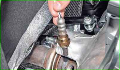 Cómo reemplazar la junta del colector de escape K4M