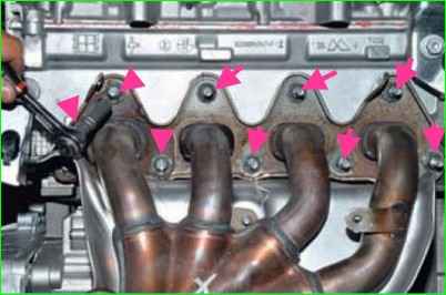 Cómo reemplazar la junta del colector de escape K4M