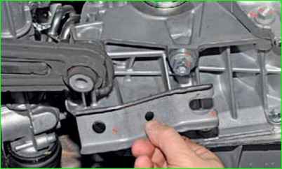 Снятие задней опоры К4М