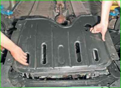 Замена правой опоры подвески двигателя К4М