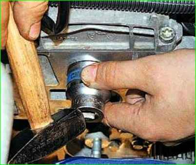 Как заменить сальники распредвалов К4М